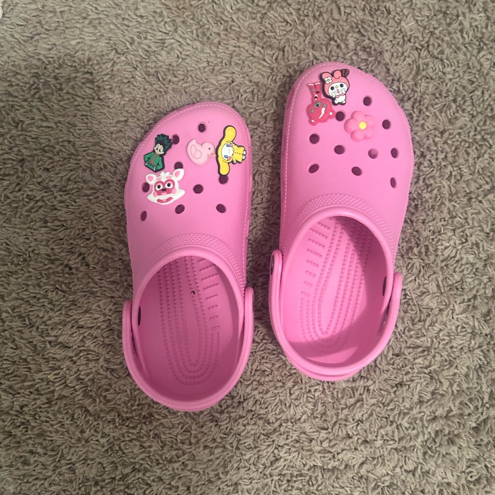 Crocs pink